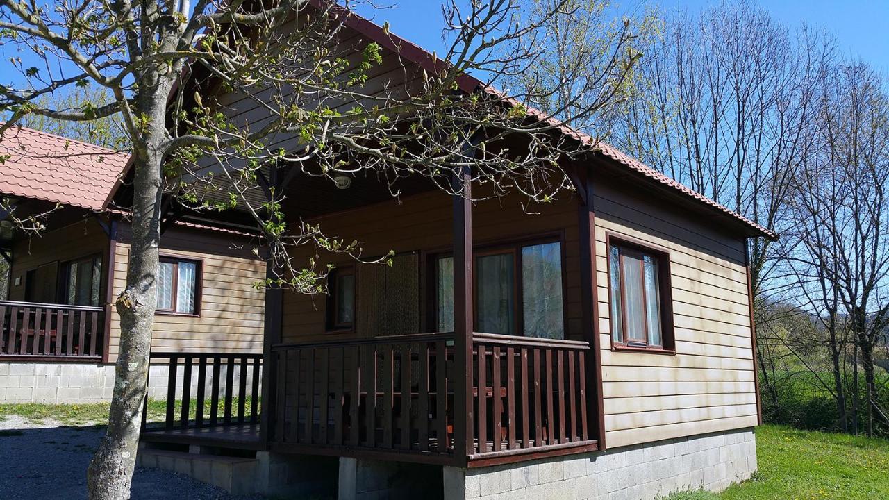 Camping - Bungalows La Soleia D'Oix Kültér fotó